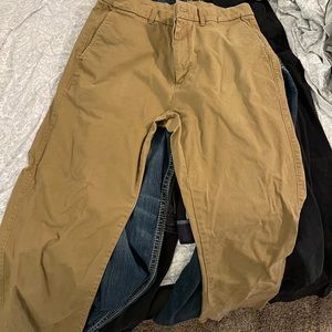 Roundtree khaki pants